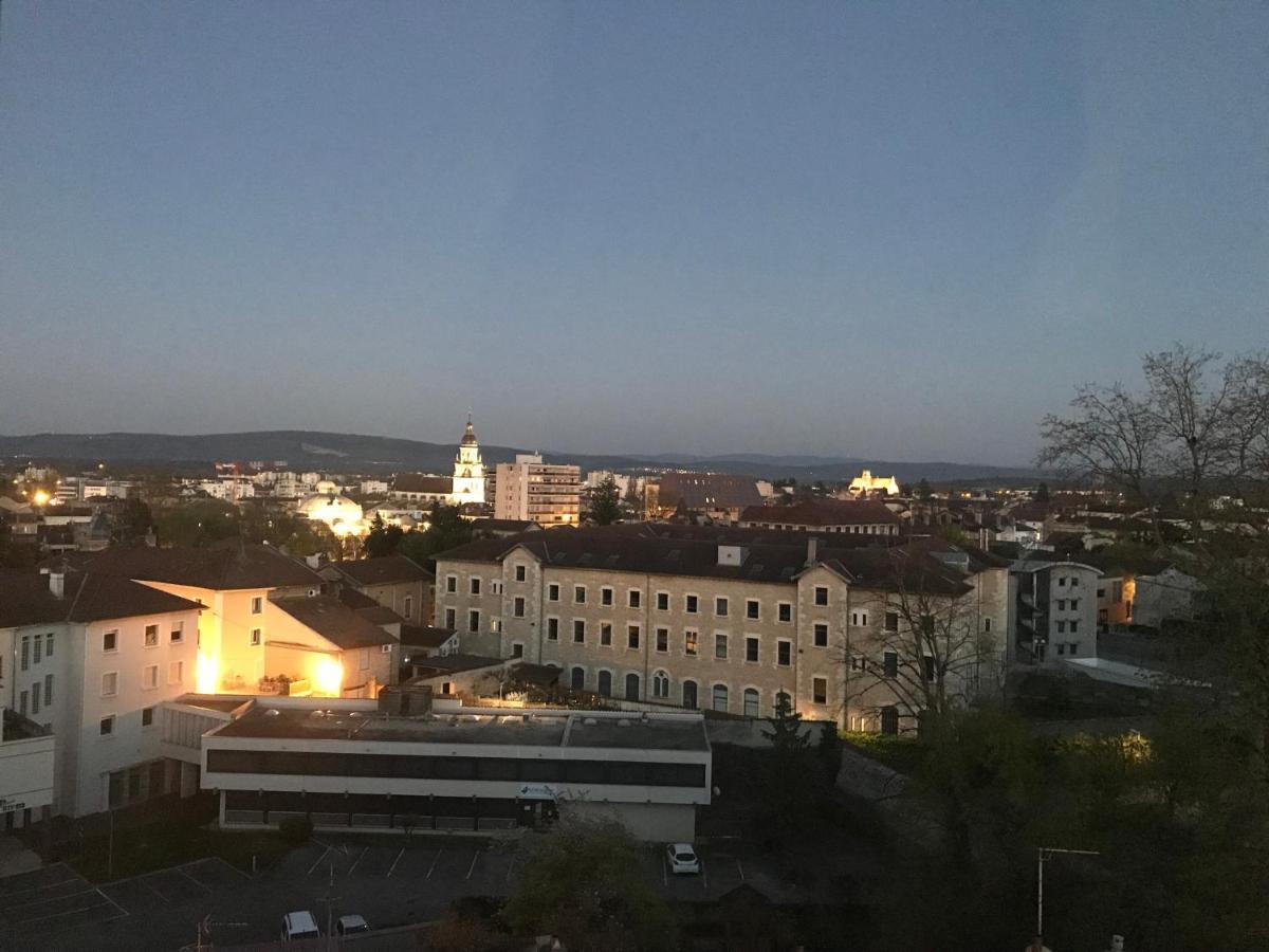 Bel Appartement Renove, Spacieux Et Lumineux بور أو بريس المظهر الخارجي الصورة